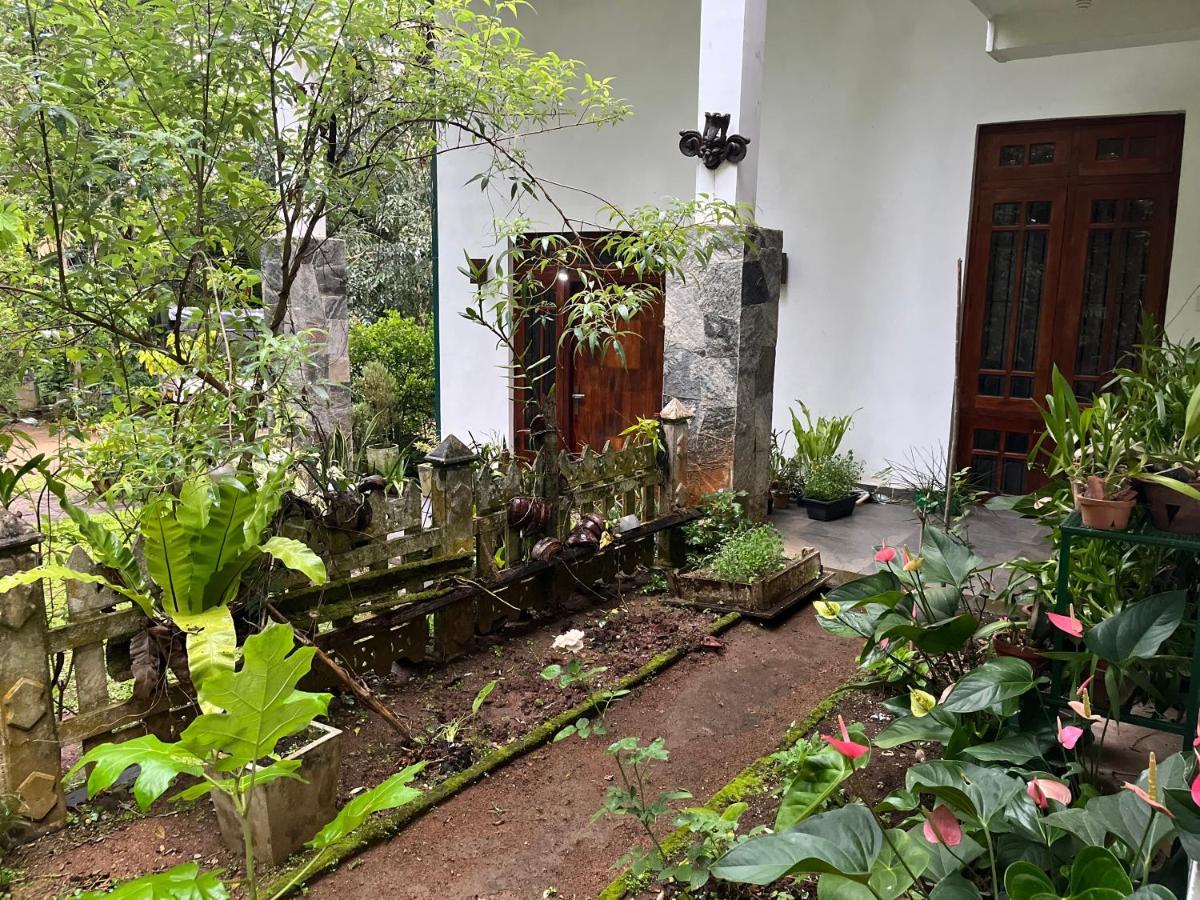 Apartamento Rustic Mahaweli Kandy Exterior foto